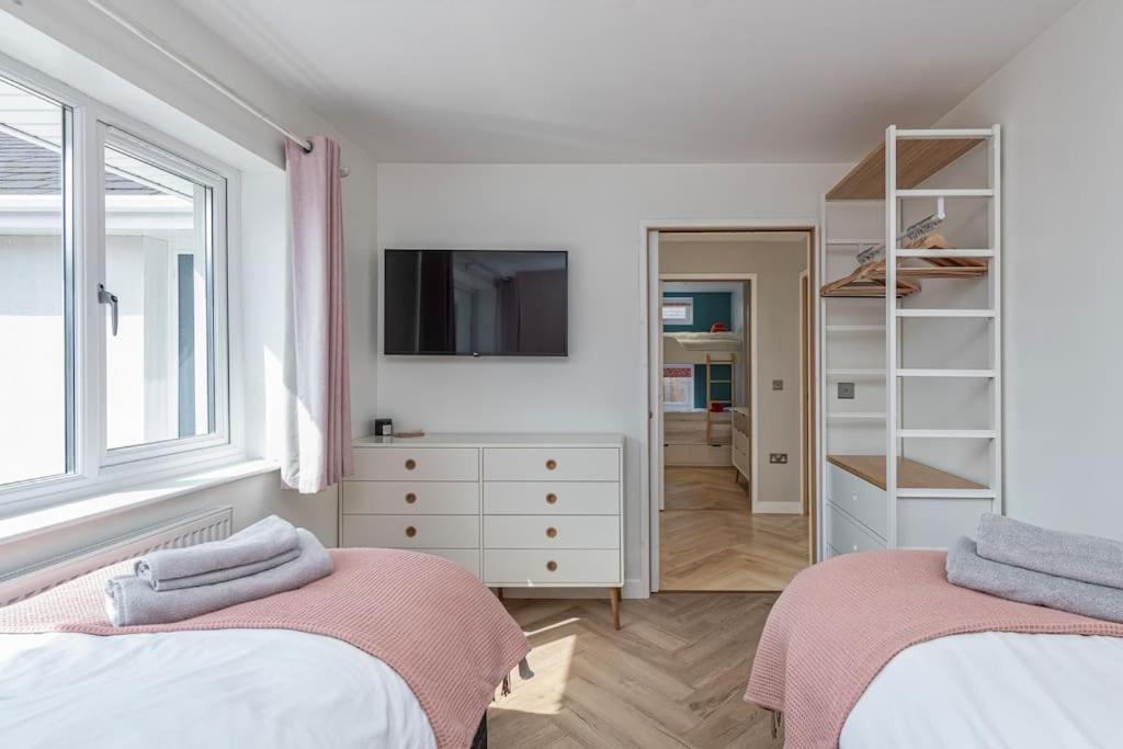 Family-Friendly Retreat Between Beach & Mountains Tremadog Esterno foto