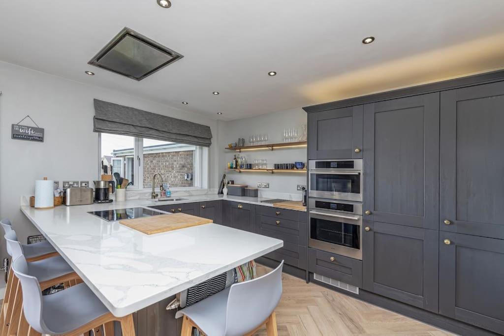 Family-Friendly Retreat Between Beach & Mountains Tremadog Esterno foto