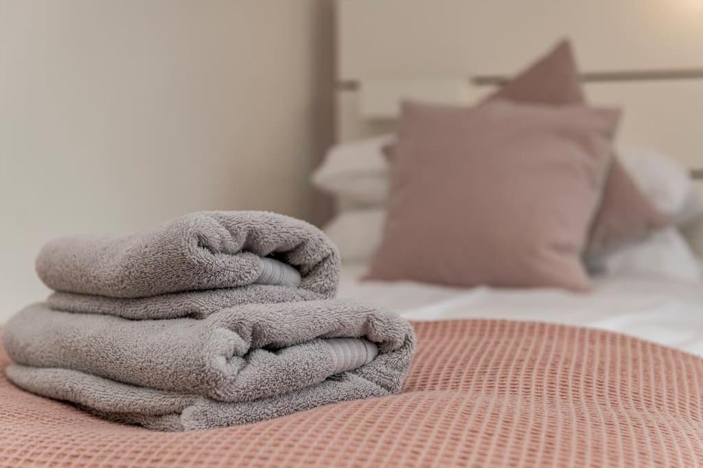 Family-Friendly Retreat Between Beach & Mountains Tremadog Esterno foto