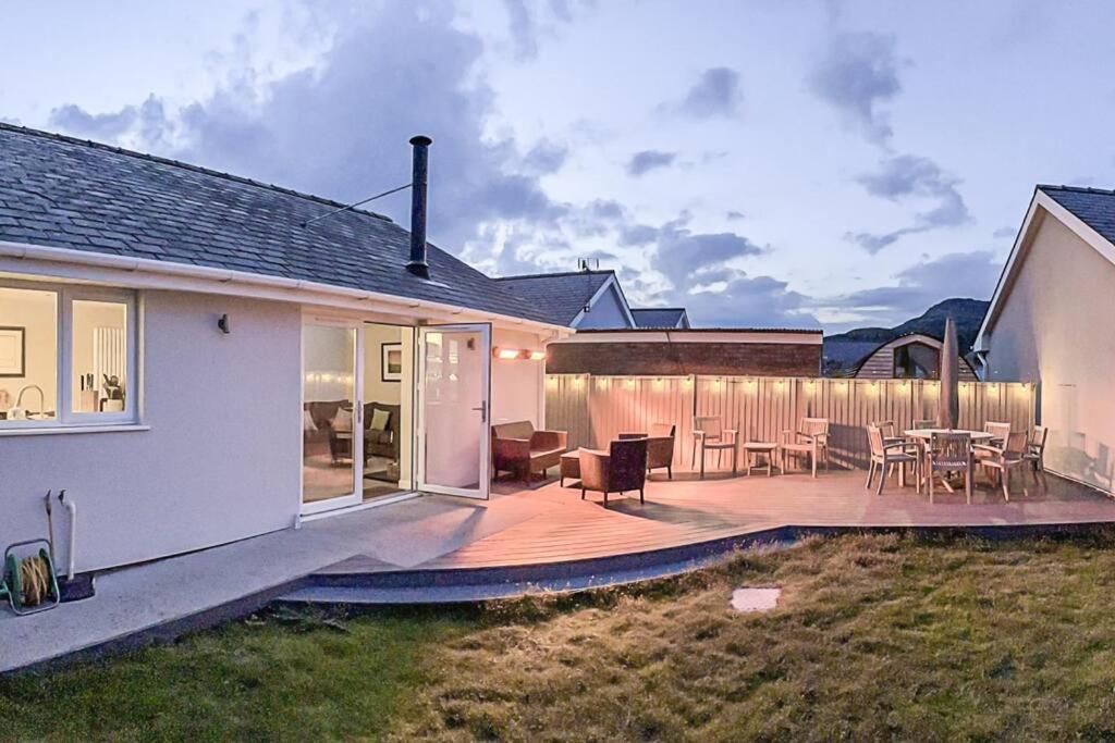 Family-Friendly Retreat Between Beach & Mountains Tremadog Esterno foto