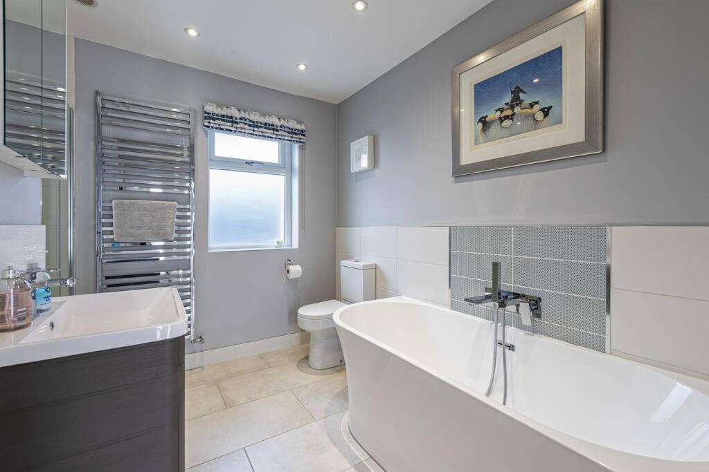 Family-Friendly Retreat Between Beach & Mountains Tremadog Esterno foto